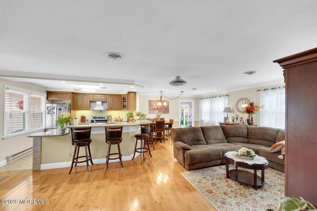 7 Eaton Lane 73, Whiting, NJ 08759