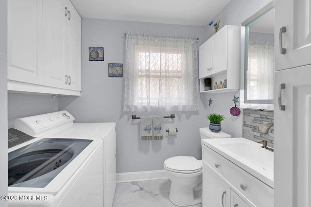 7 Eaton Lane 73, Whiting, NJ 08759