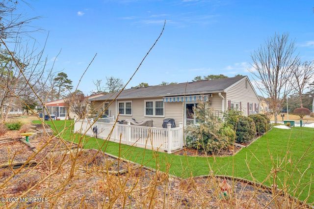 7 Eaton Lane 73, Whiting, NJ 08759