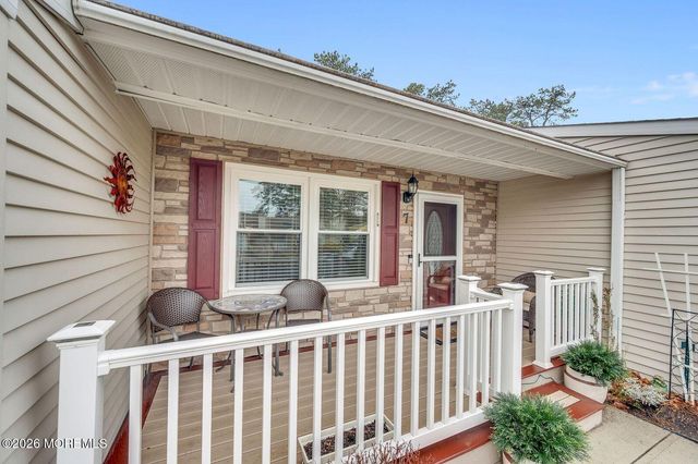 7 Eaton Lane 73, Whiting, NJ 08759