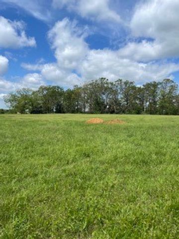 4 Check's Corner Road, Sulphur Springs, AR 72768