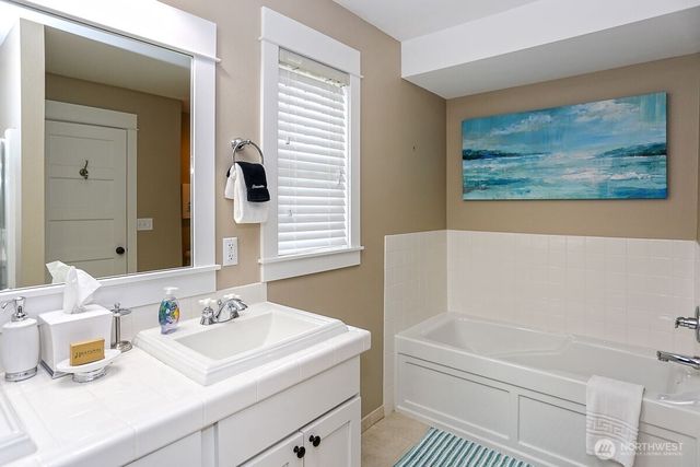 38 Trillium Lane, Pacific Beach, WA 98571