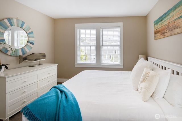 38 Trillium Lane, Pacific Beach, WA 98571