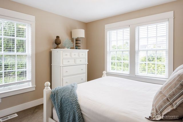 38 Trillium Lane, Pacific Beach, WA 98571