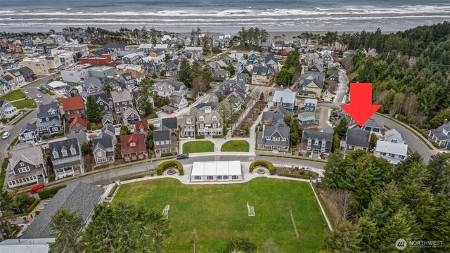 38 Trillium Lane, Pacific Beach, WA 98571