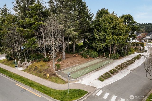 38 Trillium Lane, Pacific Beach, WA 98571