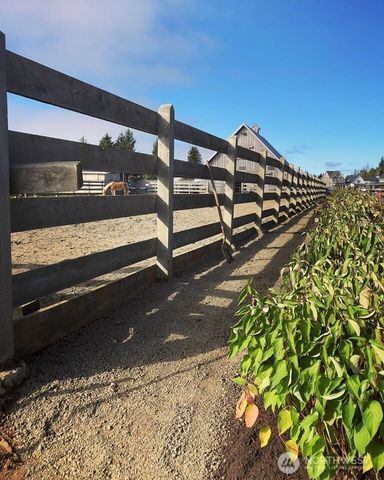 38 Trillium Lane, Pacific Beach, WA 98571