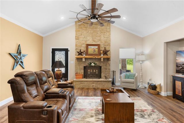 14706 Highway 90 N, Bedias, TX 77831