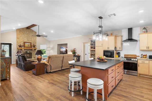14706 Highway 90 N, Bedias, TX 77831