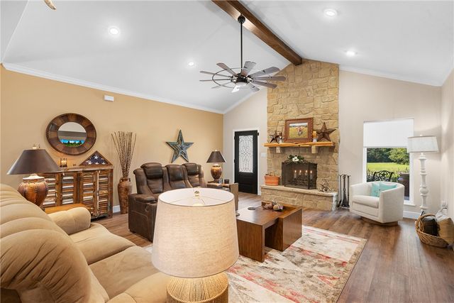 14706 Highway 90 N, Bedias, TX 77831