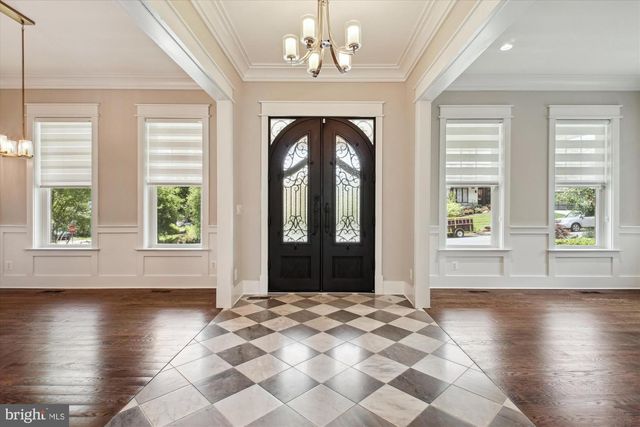 1565 HANE, Mclean, VA 22101