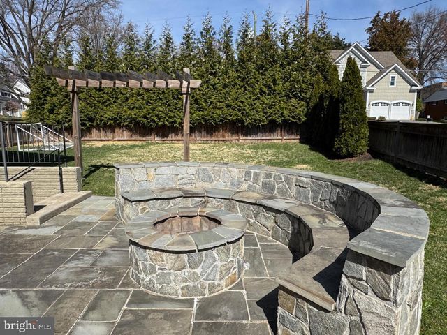 1565 HANE, Mclean, VA 22101