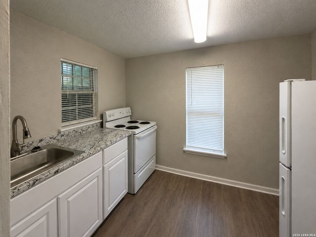 1817 San Luis, San Antonio, TX 78207