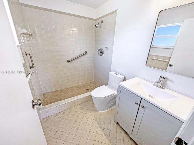 3041 N 74th Ave, Hollywood, FL 33024