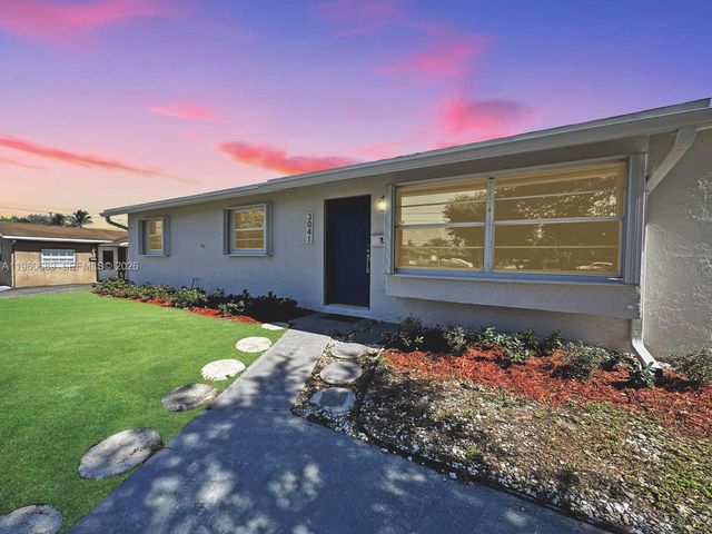 3041 N 74th Ave, Hollywood, FL 33024