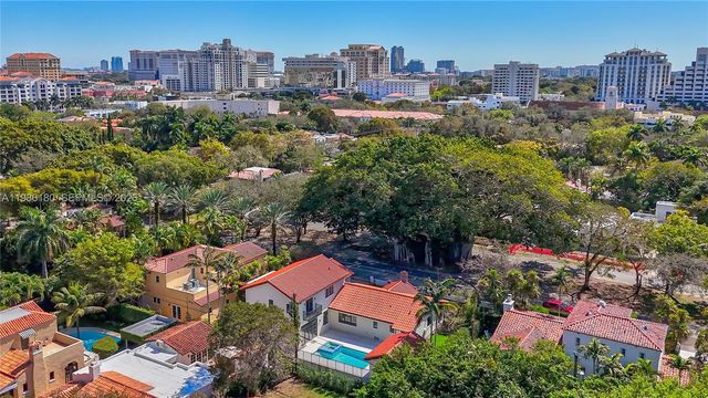 519 Alhambra Cir 0, Coral Gables, FL 33134