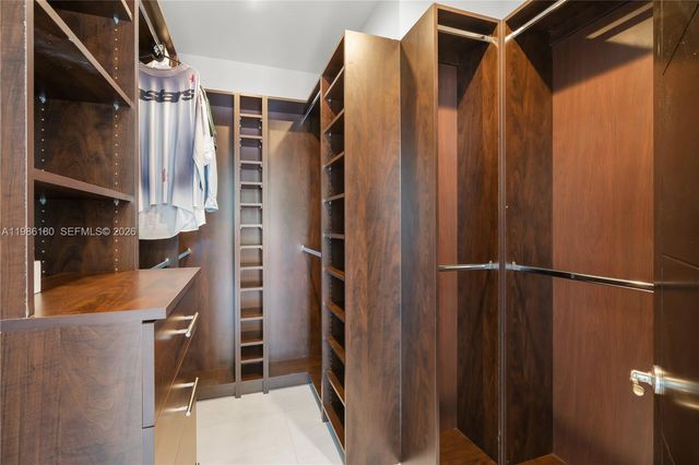 519 Alhambra Cir 0, Coral Gables, FL 33134