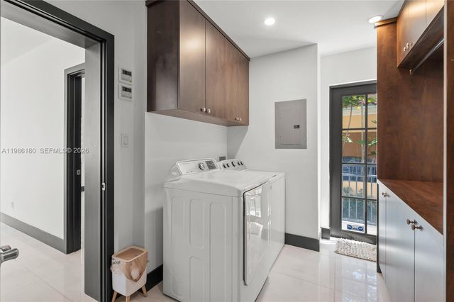 519 Alhambra Cir 0, Coral Gables, FL 33134