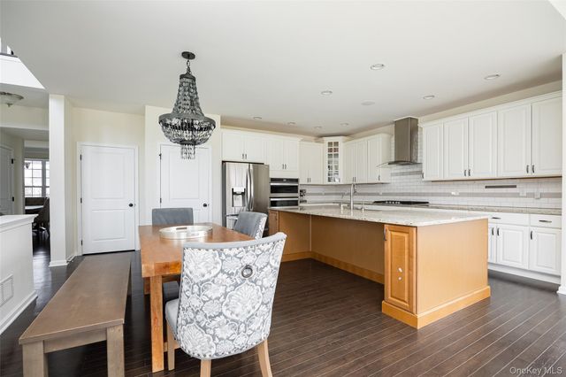 27 E Van Buren Way, Hopewell Junction, NY 12533