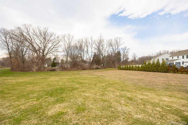 27 E Van Buren Way, Hopewell Junction, NY 12533