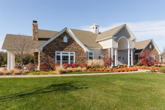 27 E Van Buren Way, Hopewell Junction, NY 12533