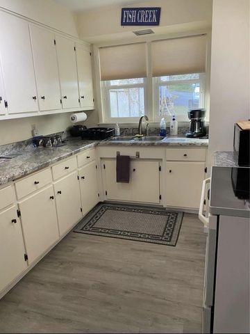 517 MILWAUKEE STREET, Kewaunee, WI 54216