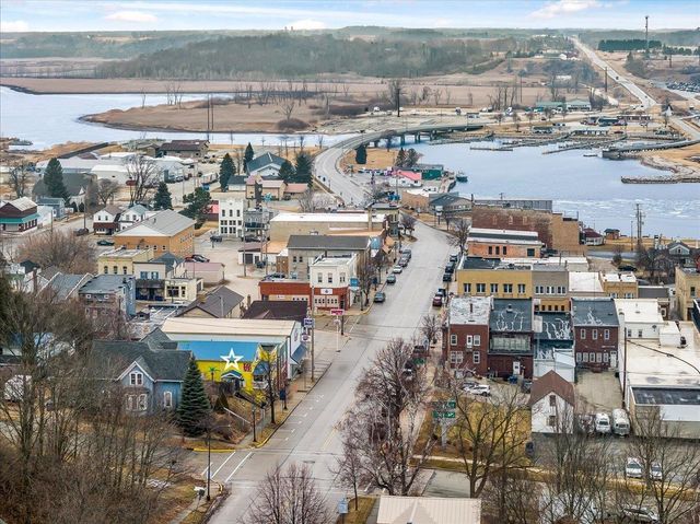 517 MILWAUKEE STREET, Kewaunee, WI 54216