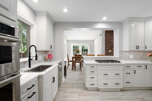 9445 Avers Avenue, Evanston, IL 60203