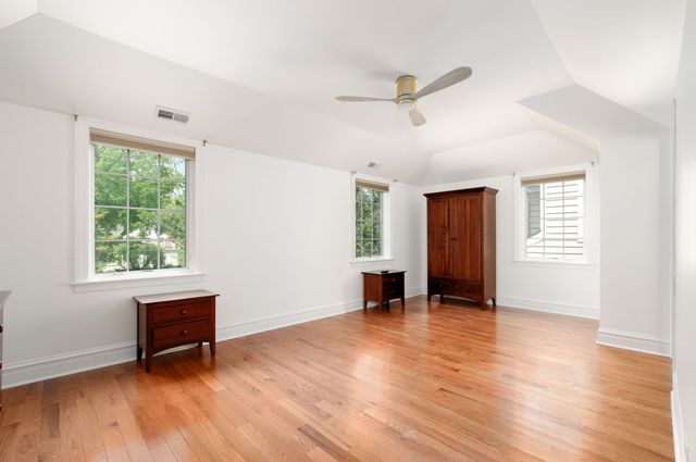 9445 Avers Avenue, Evanston, IL 60203