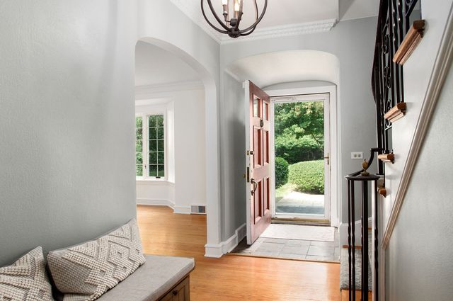 9445 Avers Avenue, Evanston, IL 60203