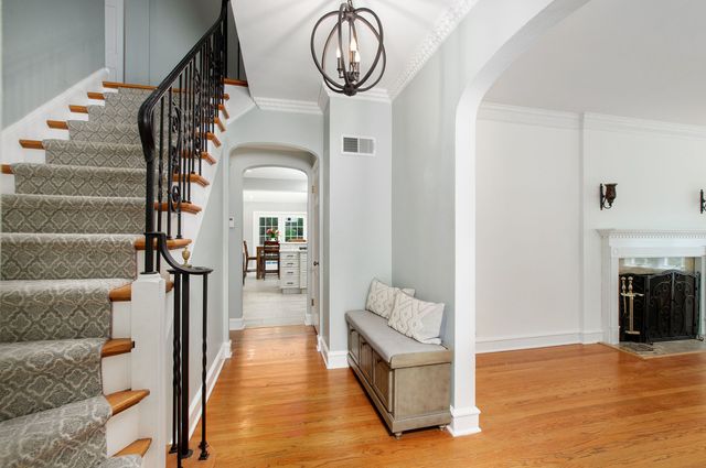 9445 Avers Avenue, Evanston, IL 60203