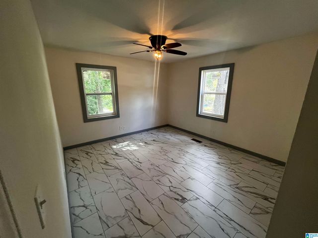 5811 15TH STREET E, Cottondale, AL 35453