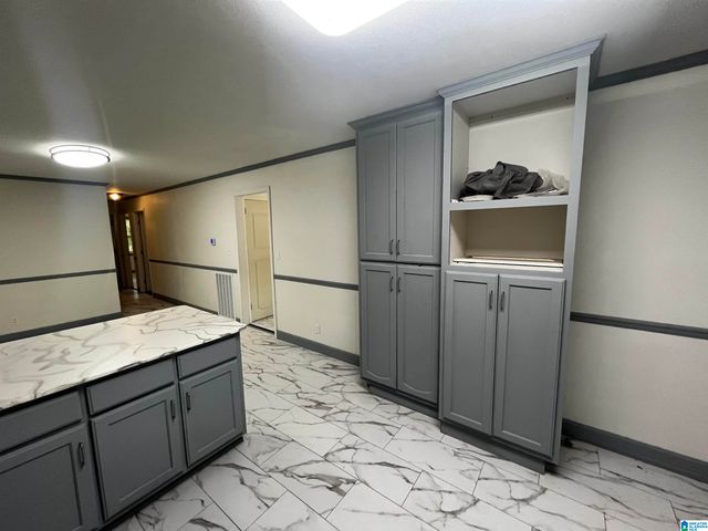 5811 15TH STREET E, Cottondale, AL 35453