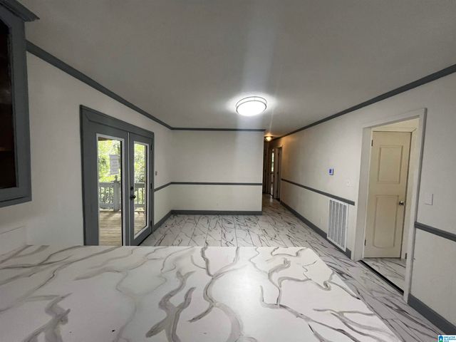5811 15TH STREET E, Cottondale, AL 35453