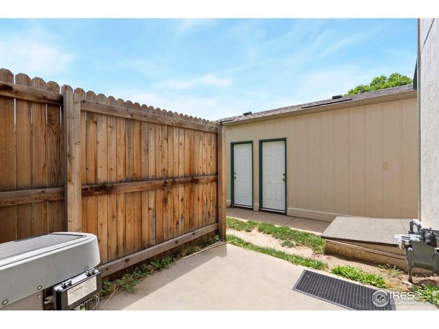 916 44th Ave Ct 25, Greeley, CO 80634