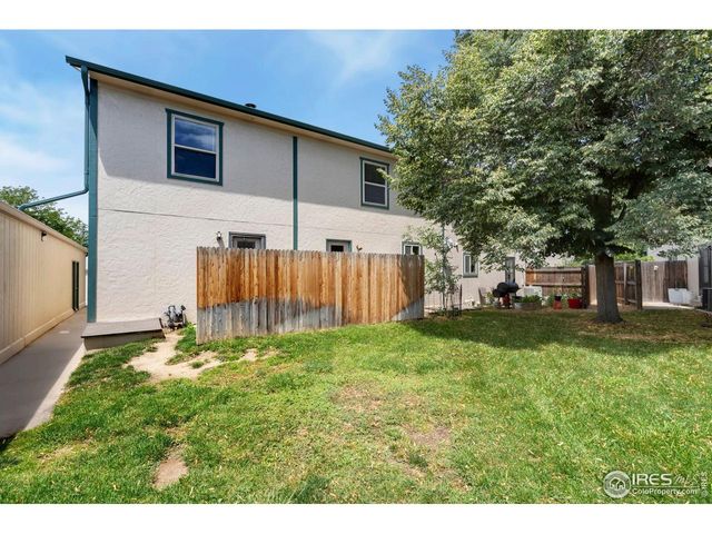 916 44th Ave Ct 25, Greeley, CO 80634