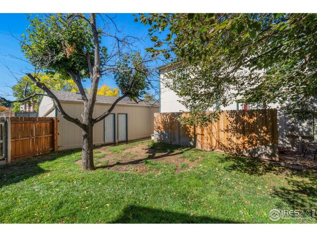 916 44th Ave Ct 25, Greeley, CO 80634