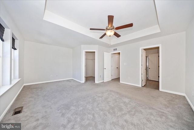 203 CHARTERHOUSE ST, Falling Waters, WV 25419