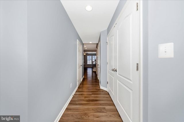 203 CHARTERHOUSE ST, Falling Waters, WV 25419