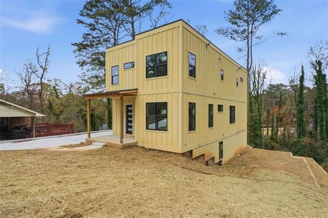 2918 Level Ridge Road, Atlanta, GA 30354