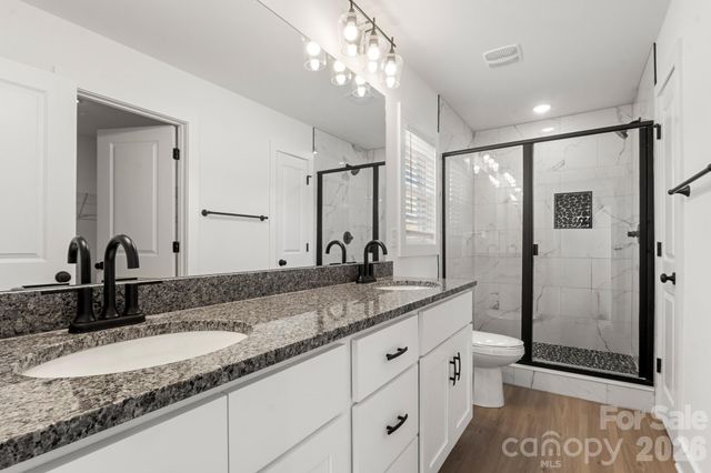 114 Indian Wells Court, Harmony, NC 28634