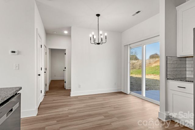 114 Indian Wells Court, Harmony, NC 28634