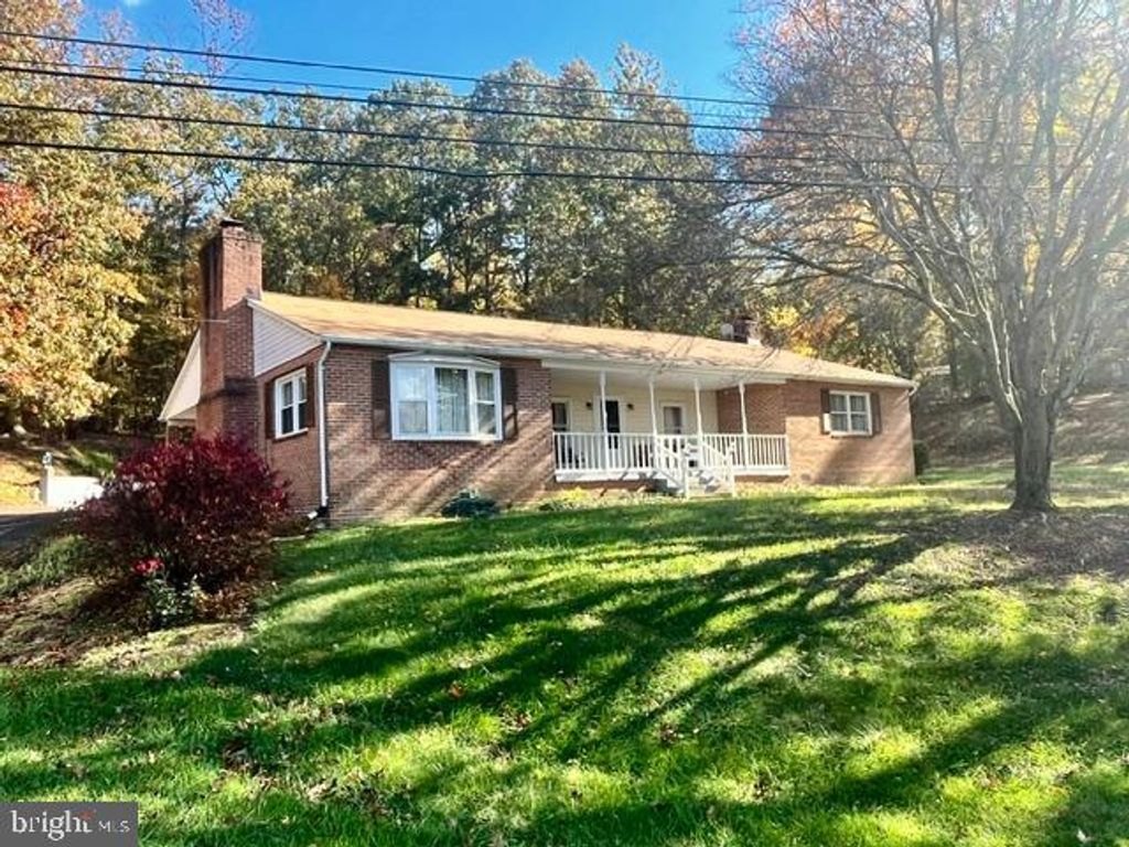 820 CEDAR GROVE RD, Winchester, VA 22603