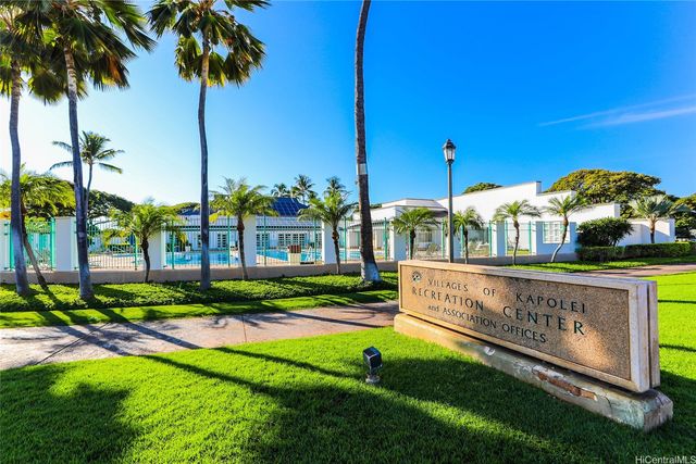 91-1151 Kamaaha Loop 8H, Kapolei, HI 96707