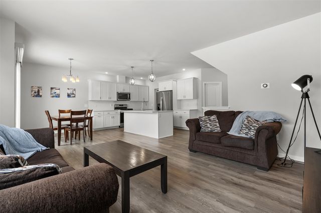 4128 Enclave Way, Kalamazoo, MI 49006