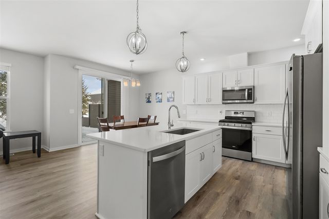 4128 Enclave Way, Kalamazoo, MI 49006