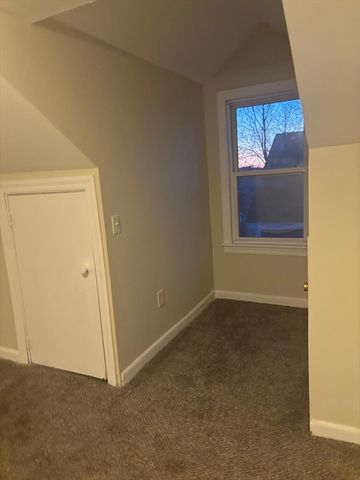 5 Fourth Ave 2nd Floor, Haverhill, MA 01830