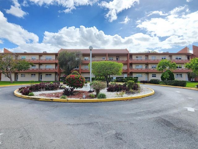 8842 W Mcnab Road 205, Tamarac, FL 33321