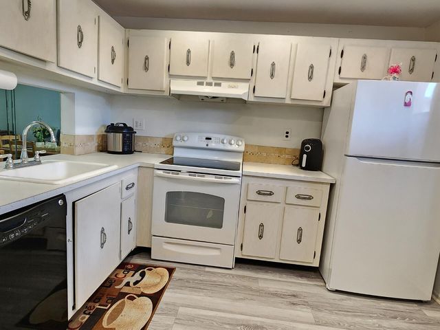 8842 W Mcnab Road 205, Tamarac, FL 33321