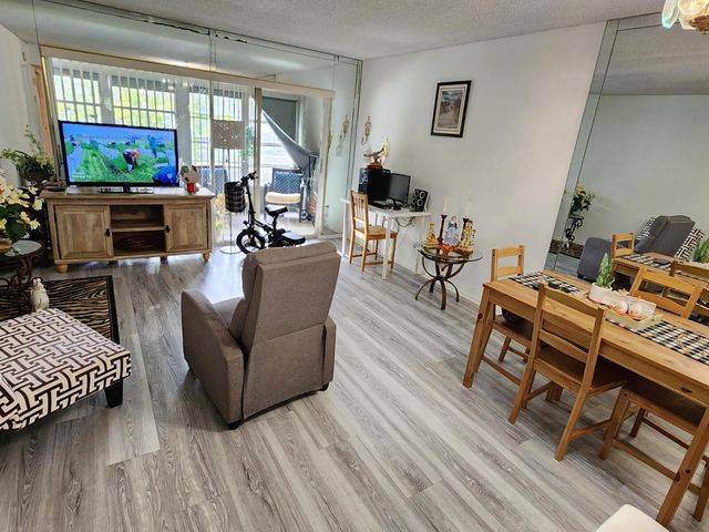 8842 W Mcnab Road 205, Tamarac, FL 33321